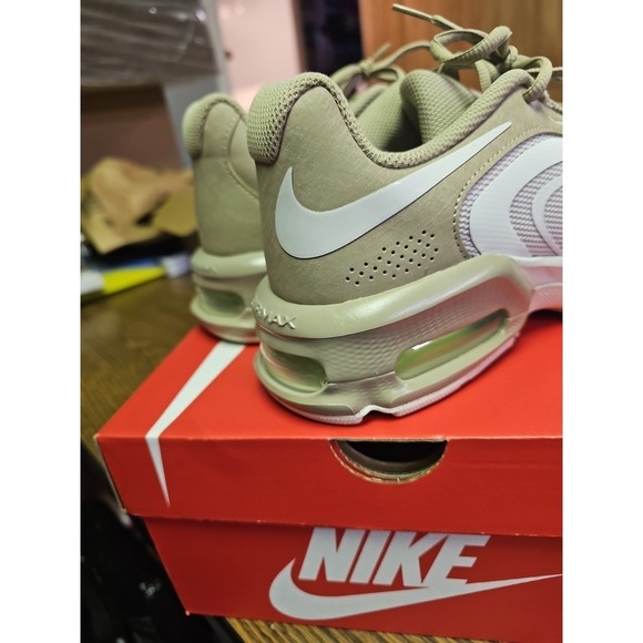Men\'s Nike Air Max Fire Athletic Sneakers Bone Khaki ‎ Sz 8 New main image 4